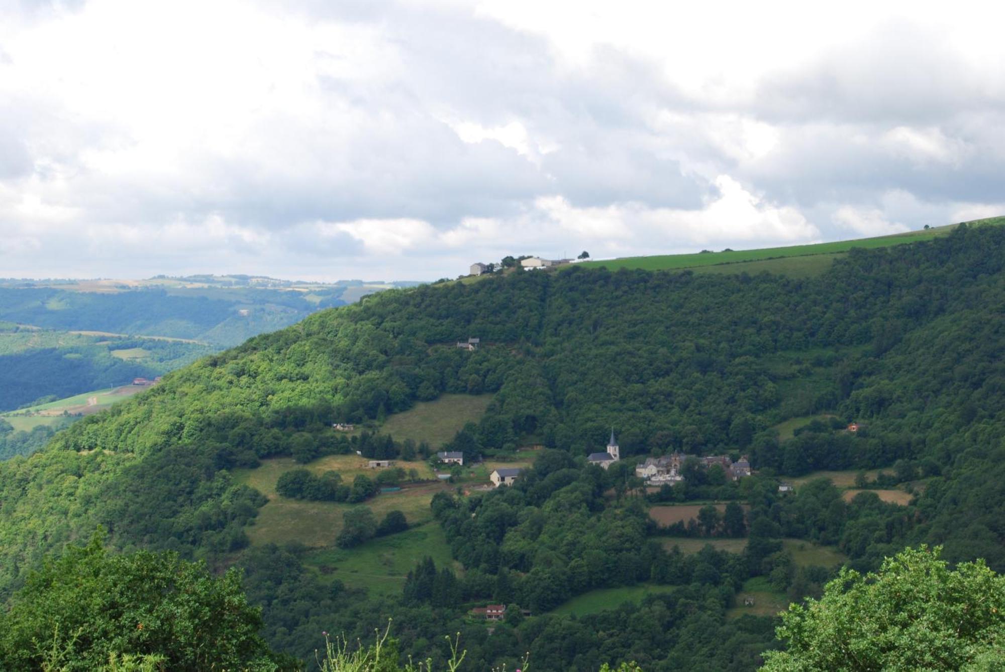 Отель Domaine La Libaudie La Bastide-Solages Экстерьер фото